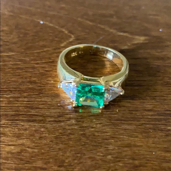 Sterling S CZ and green stone gold plated ring - Picture 2 of 6
